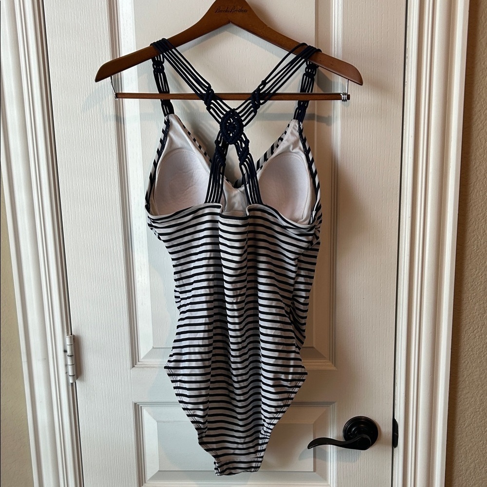 Kona Sol Navy Striped women’s Swimsuit one piece Lake July 4th resort vacation - Picture 3 of 4